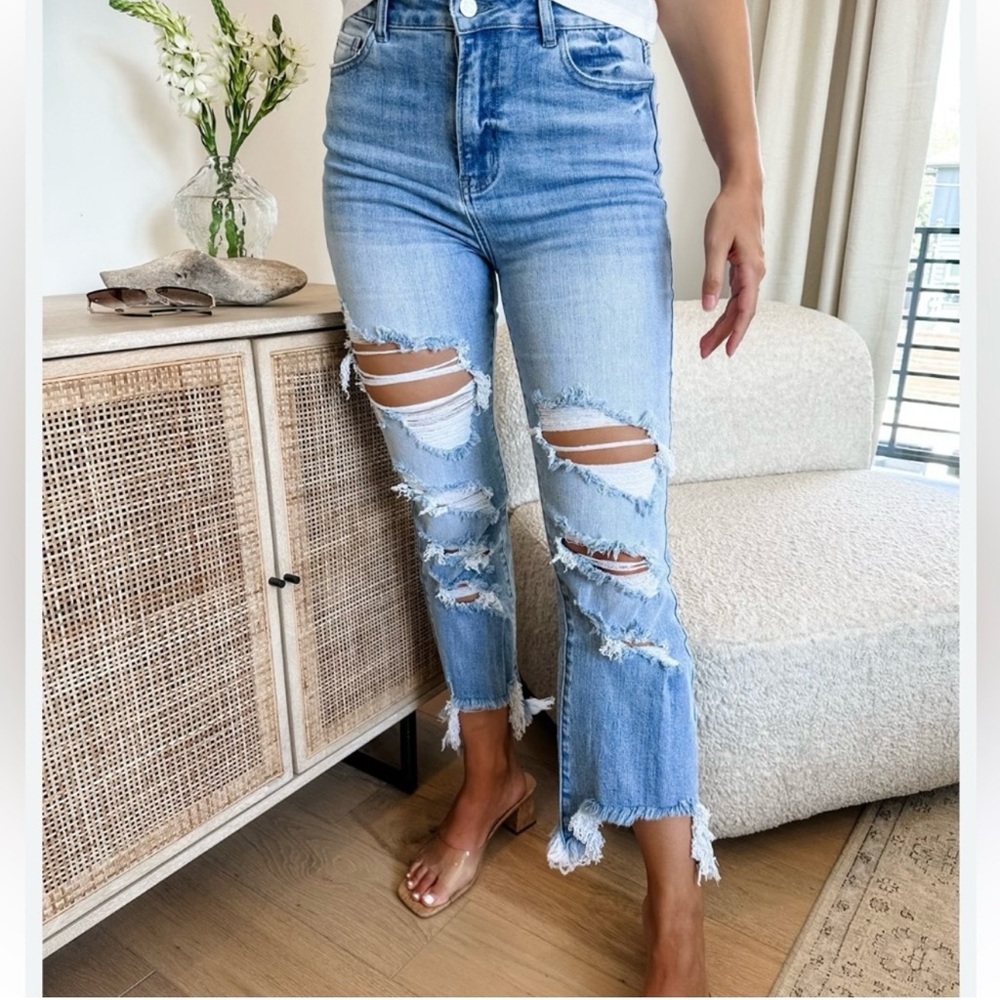 Blakeley Distressed Light Blue Women's Jeans